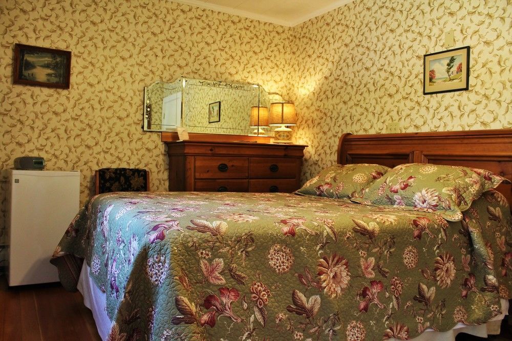 Blue Shutters Inn Carriage House Studios 오겅키트 외부 사진